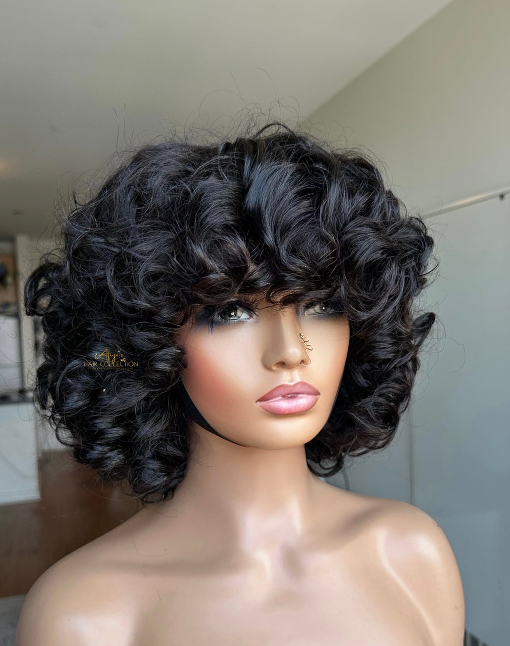 PERRUQUE À FRANGES DUTCHESSE